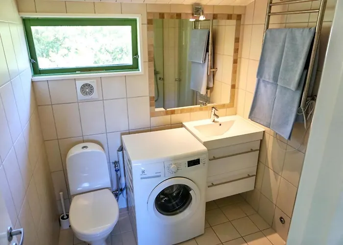 Perfect Location For Couples And Small Families *