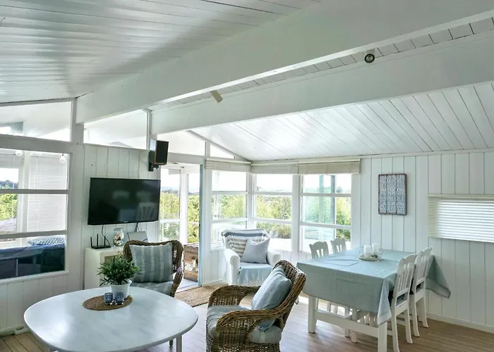 Дом отдыха Perfect Location For Couples And Small Families